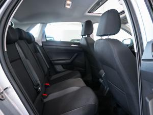 Volkswagen Polo hatch 1.0TSI Life manual - Image 8