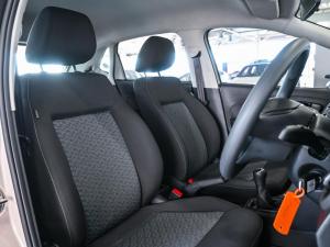 Volkswagen Polo Vivo hatch 1.4 Trendline - Image 11