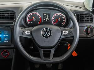 Volkswagen Polo Vivo hatch 1.4 Trendline - Image 16