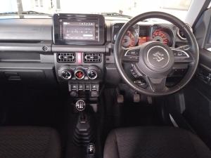Suzuki Jimny 1.5 GLX AllGrip 3-door manual - Image 12
