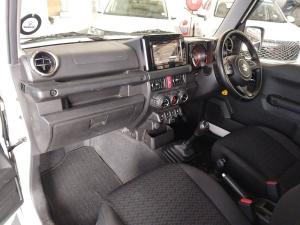 Suzuki Jimny 1.5 GLX AllGrip 3-door manual - Image 8