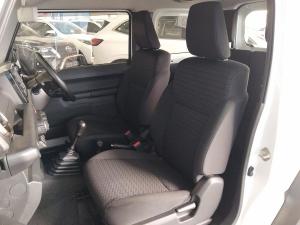 Suzuki Jimny 1.5 GLX AllGrip 3-door manual - Image 9