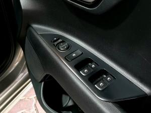 Kia Rio hatch 1.4 EX - Image 18