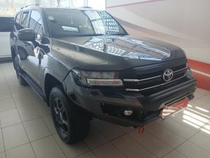 Toyota Land Cruiser 300 3.3D GX-R - Image 1