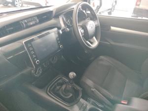 Toyota Hilux 2.4GD-6 Xtra cab Raider manual - Image 7