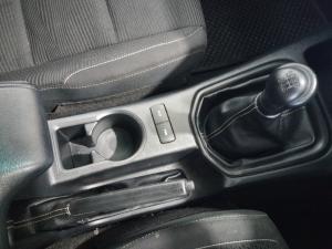Toyota Hilux 2.4GD-6 Xtra cab Raider manual - Image 12