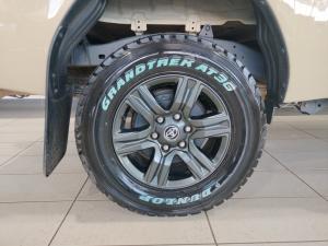 Toyota Hilux 2.4GD-6 Xtra cab Raider manual - Image 24
