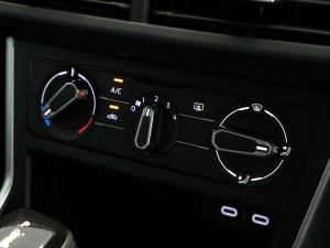 Volkswagen Polo hatch 1.0TSI Life auto - Image 14