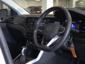 Volkswagen Polo hatch 1.0TSI Life auto - Image 16
