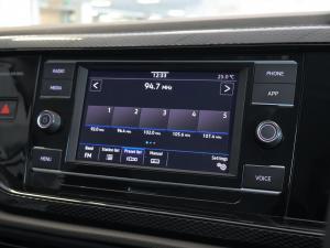 Volkswagen Polo hatch 1.0TSI Life auto - Image 18