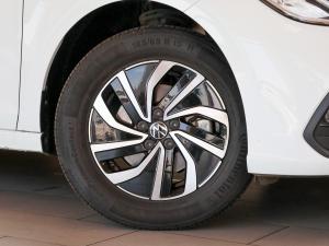Volkswagen Polo hatch 1.0TSI Life auto - Image 3