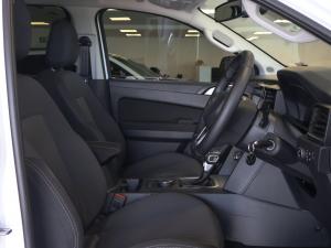 Volkswagen Amarok 2.0TDI double cab Life 4Motion auto - Image 16