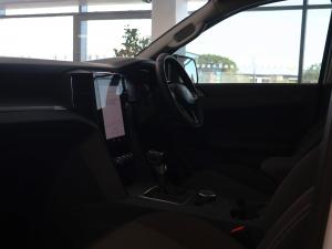Volkswagen Amarok 2.0TDI double cab Life 4Motion auto - Image 20