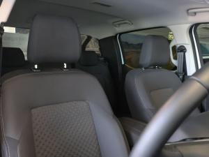 Volkswagen Amarok 2.0TDI double cab Life 4Motion auto - Image 22