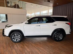 Toyota Fortuner 2.8GD-6 48V 4x4 - Image 5