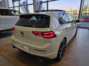 Volkswagen Golf GTI - Image 2