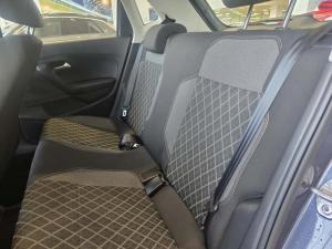 Volkswagen Polo Vivo hatch 1.6 Style - Image 12