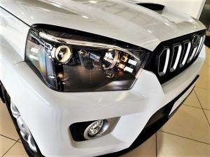 Mahindra Pik Up 2.2CRDe double cab S6 auto - Image 3