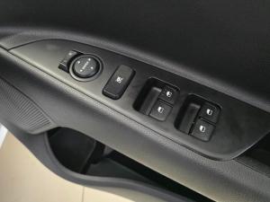 Kia Rio hatch 1.4 LS - Image 12