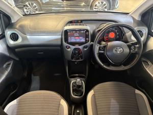 Toyota Aygo 1.0 - Image 12