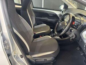 Toyota Aygo 1.0 - Image 13
