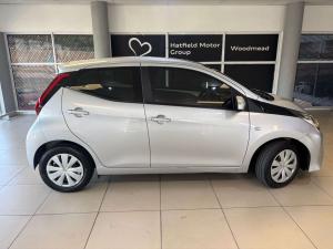 Toyota Aygo 1.0 - Image 6