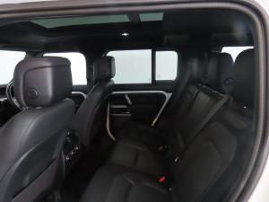 Land Rover Defender 110 D300 X-Dynamic HSE - Image 10