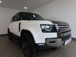 Land Rover Defender 110 D300 X-Dynamic HSE - Image 1