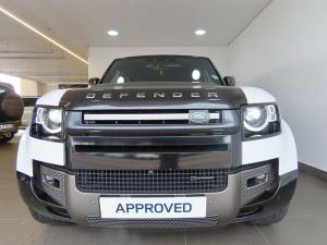 Land Rover Defender 110 D300 X-Dynamic HSE - Image 2