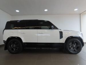 Land Rover Defender 110 D300 X-Dynamic HSE - Image 3