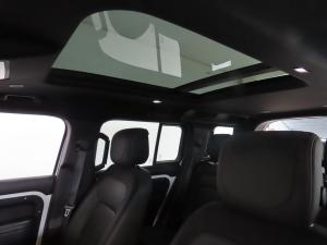 Land Rover Defender 110 D300 X-Dynamic HSE - Image 9