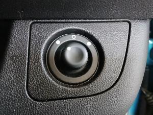 Renault Kwid 1.0 Techno manual - Image 10