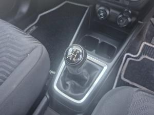 Suzuki Swift 1.2 GL manual - Image 17