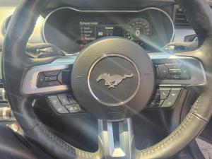 Ford Mustang 5.0 GT fastback - Image 13