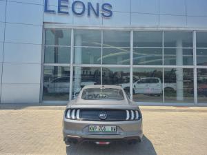 Ford Mustang 5.0 GT fastback - Image 5
