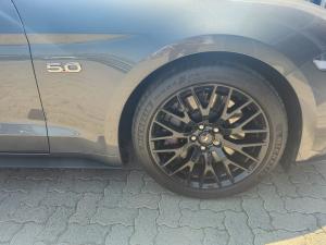 Ford Mustang 5.0 GT fastback - Image 8