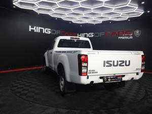 Isuzu D-Max Gen 6 250 single cab Fleetside safety - Image 4