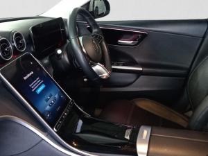 Mercedes-Benz C-Class C200 Avantgarde - Image 11