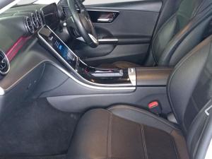 Mercedes-Benz C-Class C200 Avantgarde - Image 14