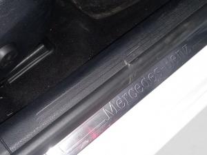 Mercedes-Benz C-Class C200 Avantgarde - Image 17