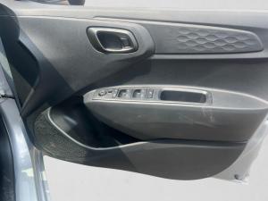 Hyundai Grand i10 1.2 Premium hatch - Image 14