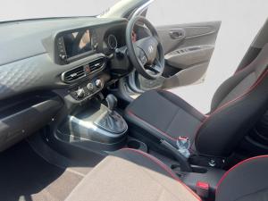 Hyundai Grand i10 1.2 Premium hatch - Image 18