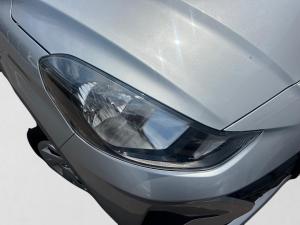 Hyundai Grand i10 1.2 Premium hatch - Image 9