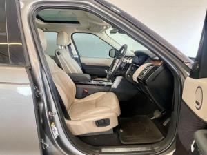 Land Rover Discovery HSE Td6 - Image 12