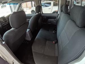 Nissan NP300 Hardbody 2.5TDi double cab Hi-rider - Image 11
