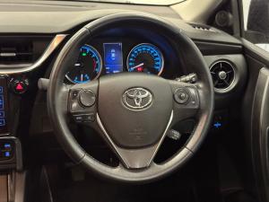 Toyota Corolla 1.8 Exclusive - Image 8