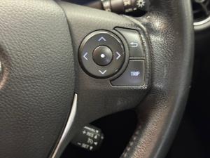 Toyota Corolla 1.8 Exclusive - Image 10