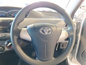 Toyota Etios hatch 1.5 Sprint - Image 8