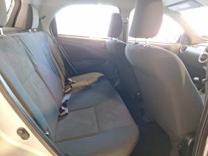 Toyota Etios hatch 1.5 Sprint - Image 10