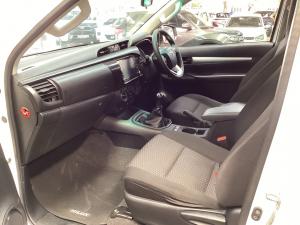 Toyota Hilux 2.4GD-6 SRX - Image 7